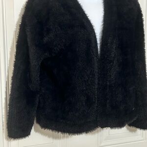 Women's Black Faux Fur cropped cardigan
